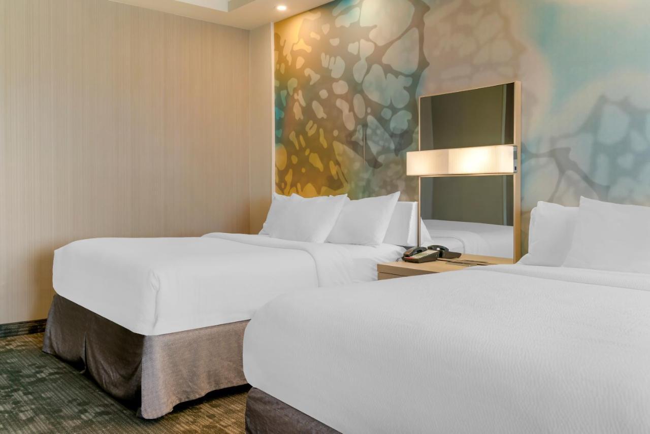 Courtyard By Marriott Toledo North Hotel Ngoại thất bức ảnh